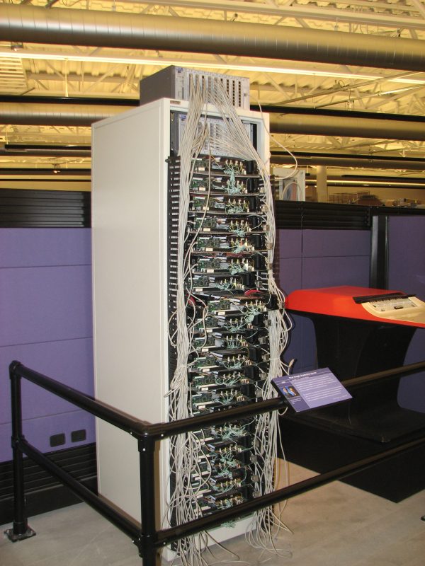 Google Circa de 1998, un des premiers systèmes convergé